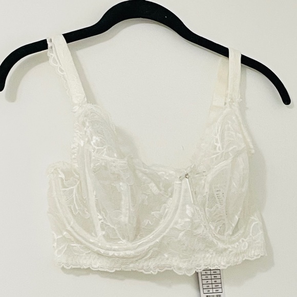 Fantasie Set - Ivory Lace Bralette & Brazilian Thong Set - Picture 16 of 16